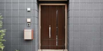 Входные металлические двери: обзор популярных моделей