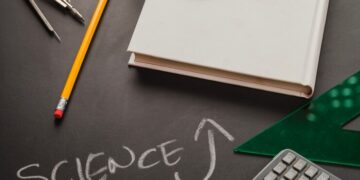 Как добиться успеха в публикации научных статей в журналах любого уровня: от первого до четвёртого.