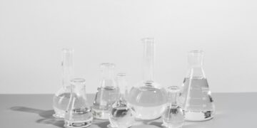 Выбор лабораторной посуды: критерии и советы