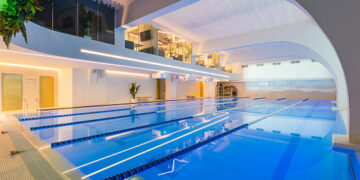 Фитнес с бассейном: комплексный подход к здоровью и красоте