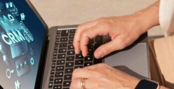 Агентство, которое специализируется на создании и поддержании положительного образа в интернете.