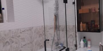 Стеклянные и зеркальные конструкции на заказ