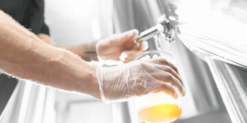 Лимонад без сахара со вкусом вишня, перец и лепестки роз: неповторимый коктейль вкусов