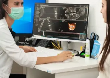 Путь к совершенствованию: история появления зубных коронок